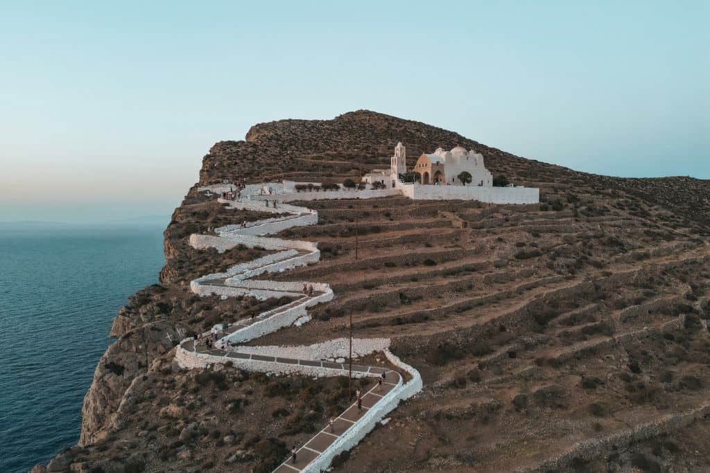 Is Folegandros worth visiting? Without a doubt, yes!