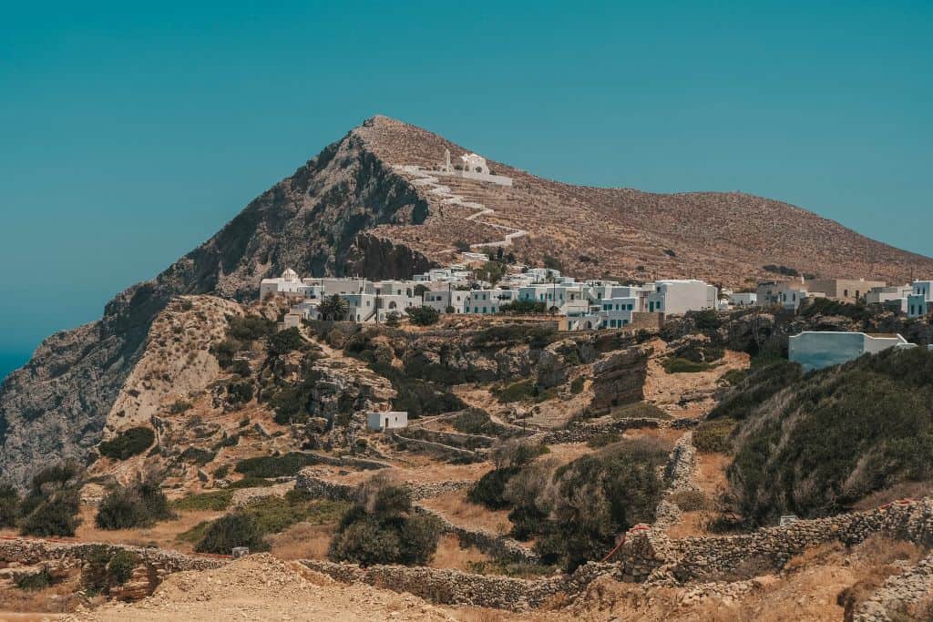 Wondering if Folegandros is worth visiting? The island is home to one of the most unique landscapes in the Cyclades